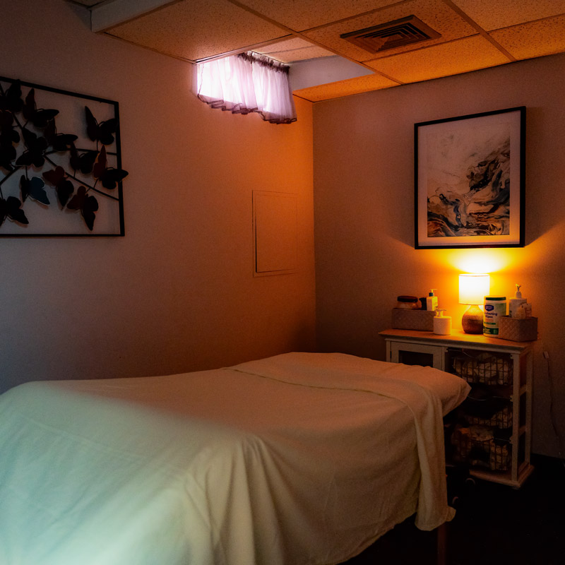 A room inside Boro Chiropractic Care setup to sooth during massages.